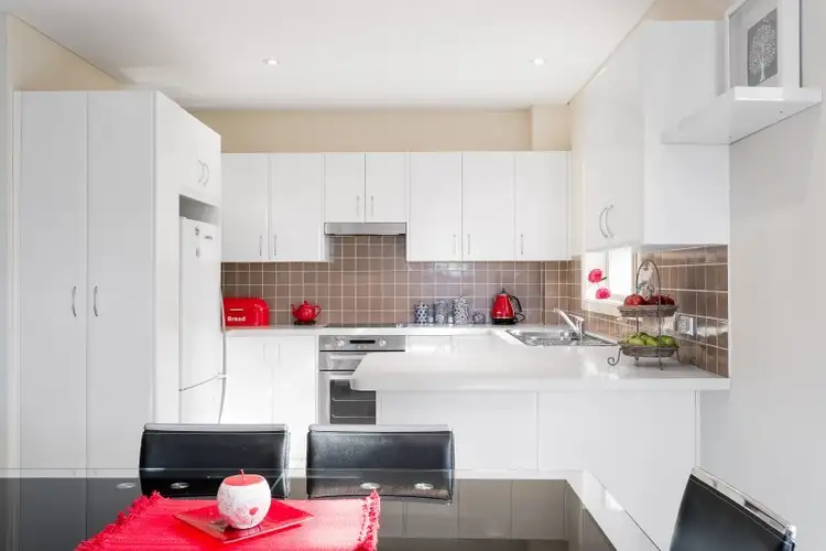 Second view of Homely unit listing, 2/11 Oxley Avenue, Jannali NSW 2226