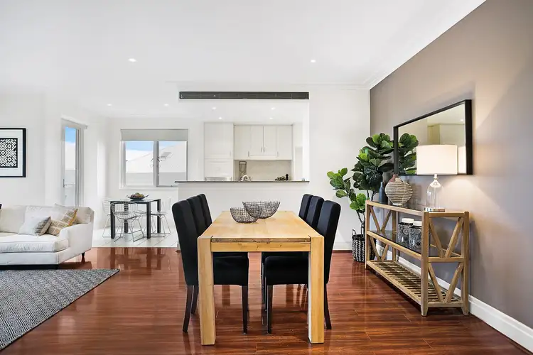 38/21-25 Peninsula Drive, Breakfast Point NSW 2137