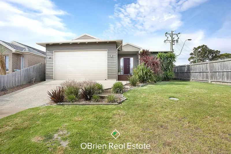 Main view of Homely house listing, 18 Dominic Mews, Somerville VIC 3912
