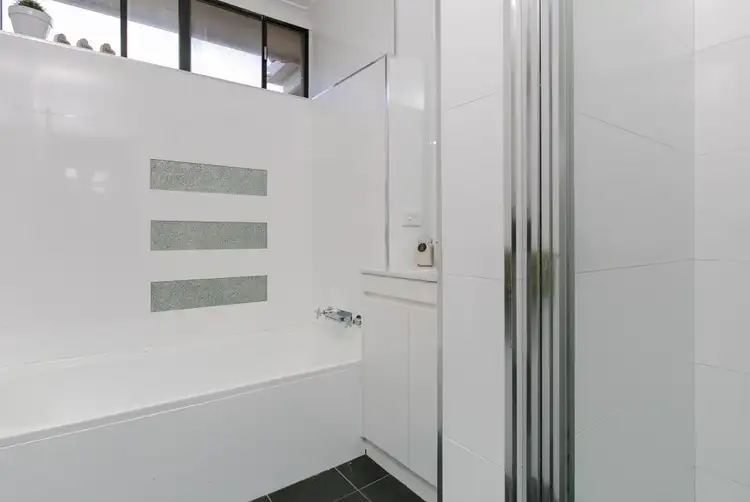 Sixth view of Homely unit listing, 9/235 Lawrence Hargrave Drive, Thirroul NSW 2515