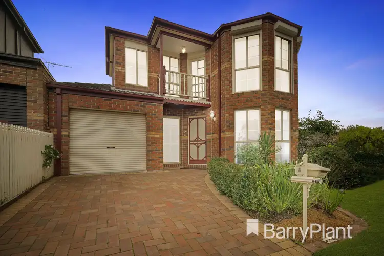 5 Munjong Place, Delahey VIC 3037