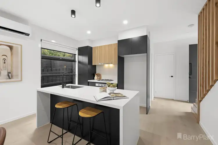 Fourth view of Homely house listing, 2/48 Hanley Street, Narre Warren VIC 3805
