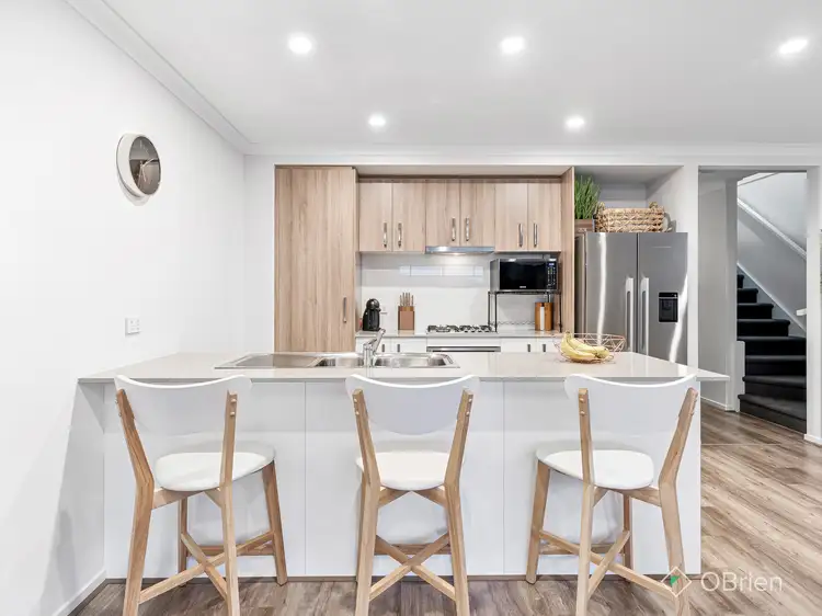 15 Tony Way, Cranbourne West VIC 3977