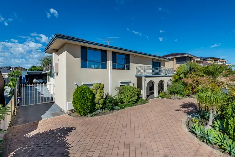 36 Warrajah Street, Stirling WA 6021