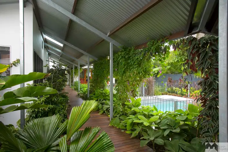 137 O'Shea Esplanade, Machans Beach QLD 4878