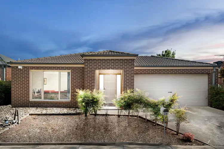 26 Mayesbrook Road, Manor Lakes VIC 3024