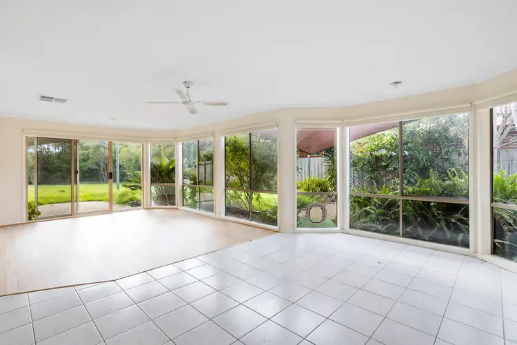 37 Woodlands Grove, Safety Beach VIC 3936