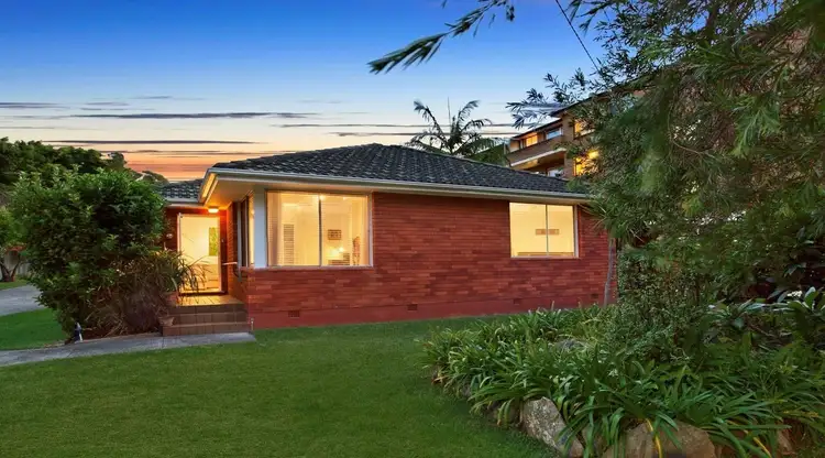 Main view of Homely unit listing, 1/27 Gladstone Street, Newport NSW 2106