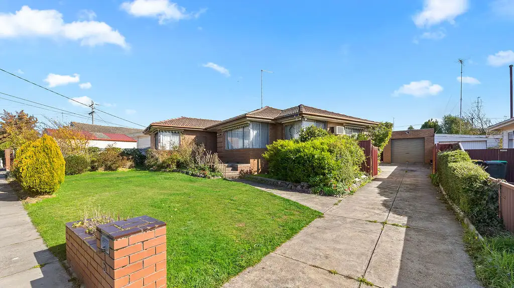 Main view of Homely house listing, 5 Eton Street, Wendouree VIC 3355