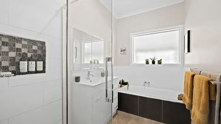 Fifth view of Homely house listing, 5 Stevenson Court, Haddon VIC 3351