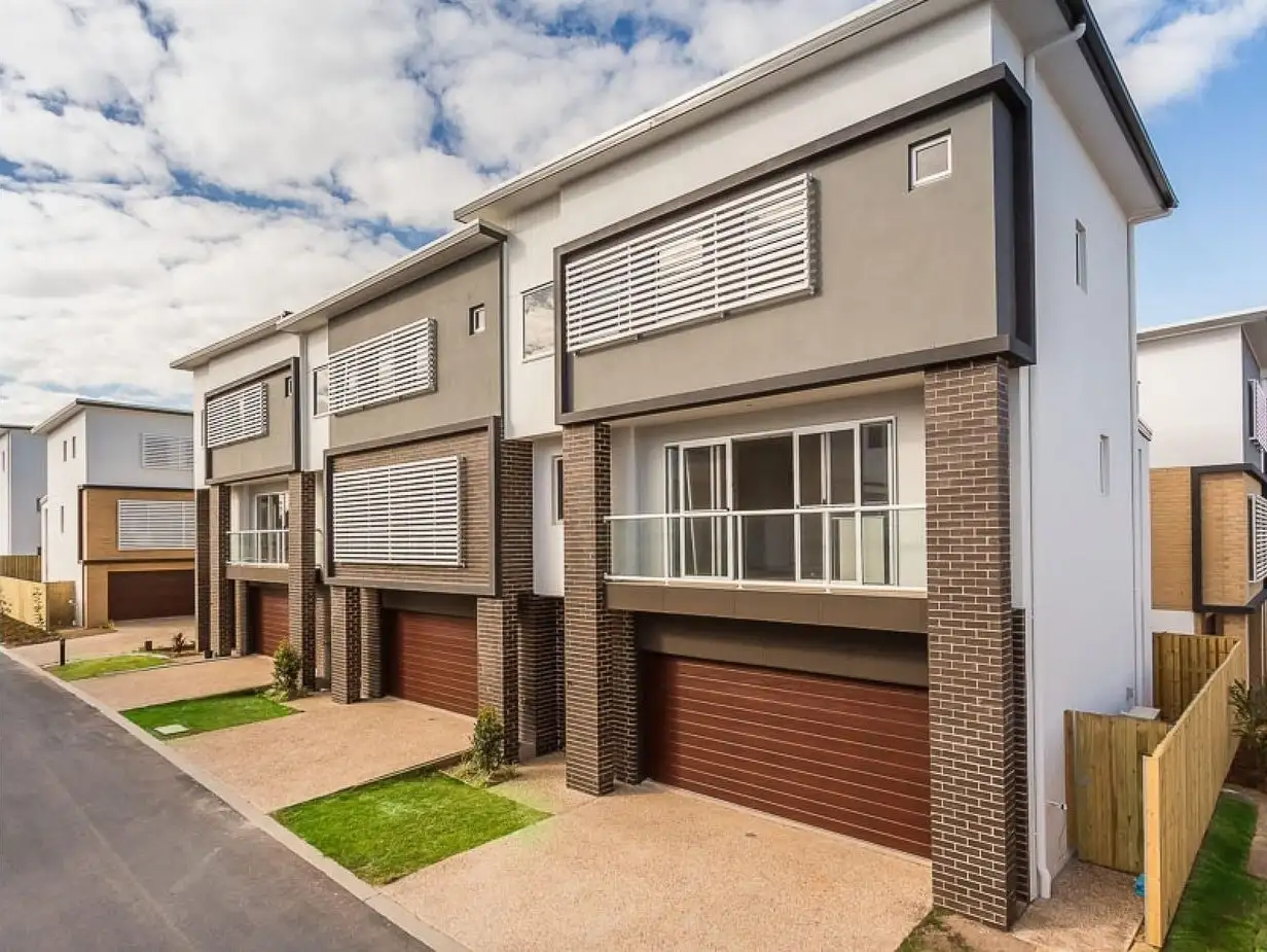 Main view of Homely townhouse listing, 62/400 Tingal Road, Wynnum QLD 4178