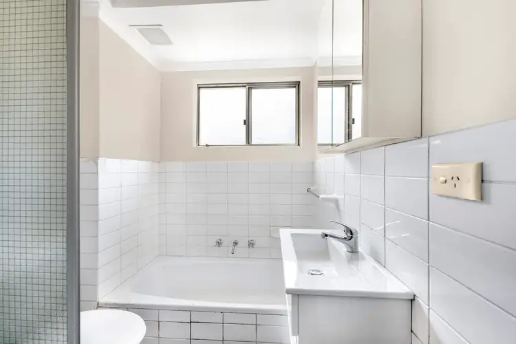 Fifth view of Homely unit listing, 9/33 Foam Street, Freshwater NSW 2096