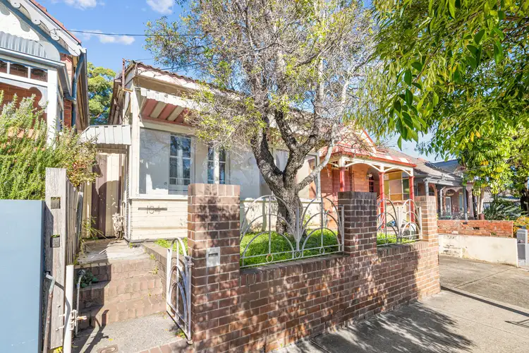 104 Unwins Bridge Road, St Peters NSW 2044