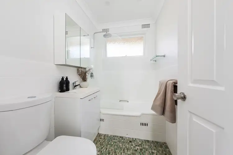 Sixth view of Homely apartment listing, 15/1 Hawkesbury Avenue, Dee Why NSW 2099