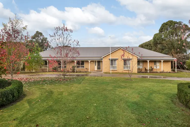 41 Metcalfe Drive, Romsey VIC 3434