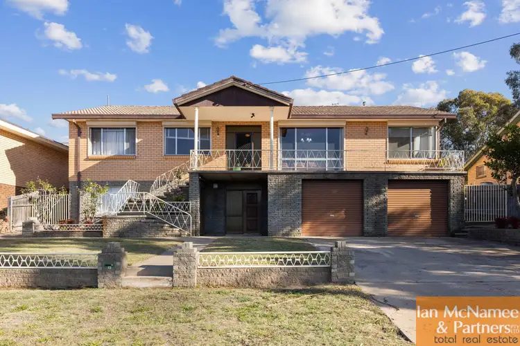 12 Edgedale Crescent, Karabar NSW 2620