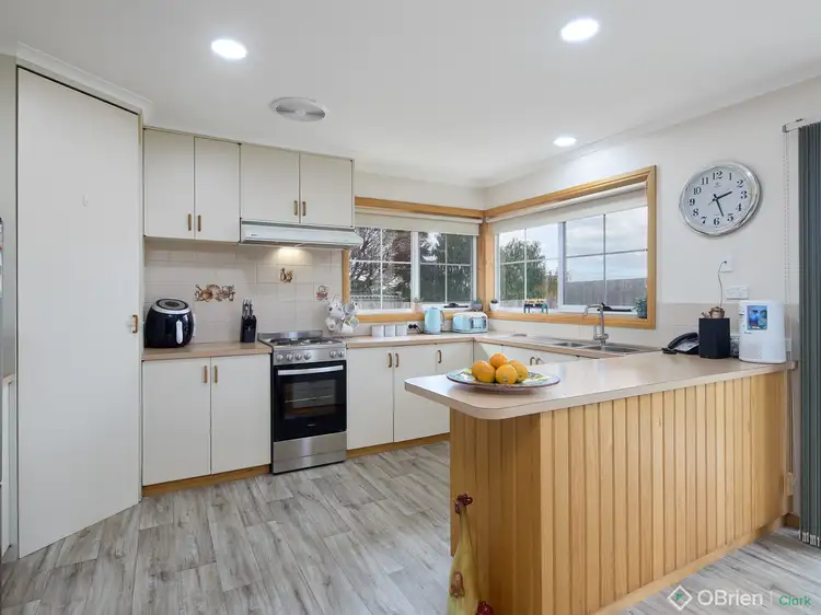 Fourth view of Homely unit listing, 2/13 Eade Avenue, Warragul VIC 3820