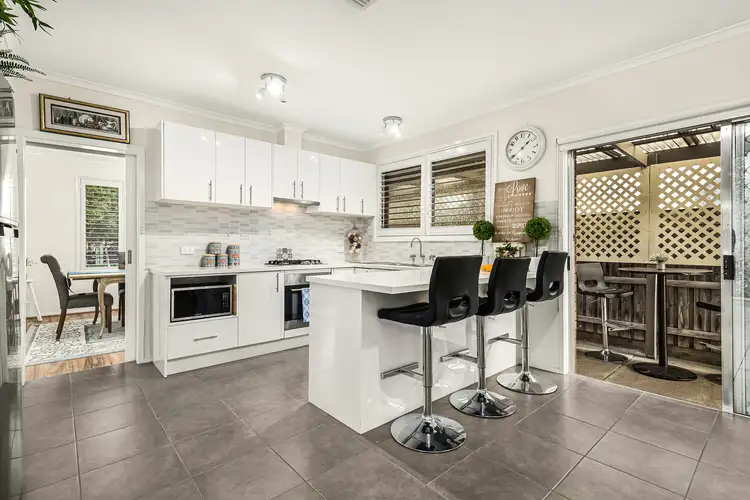 17 Stenson Road, Kealba VIC 3021