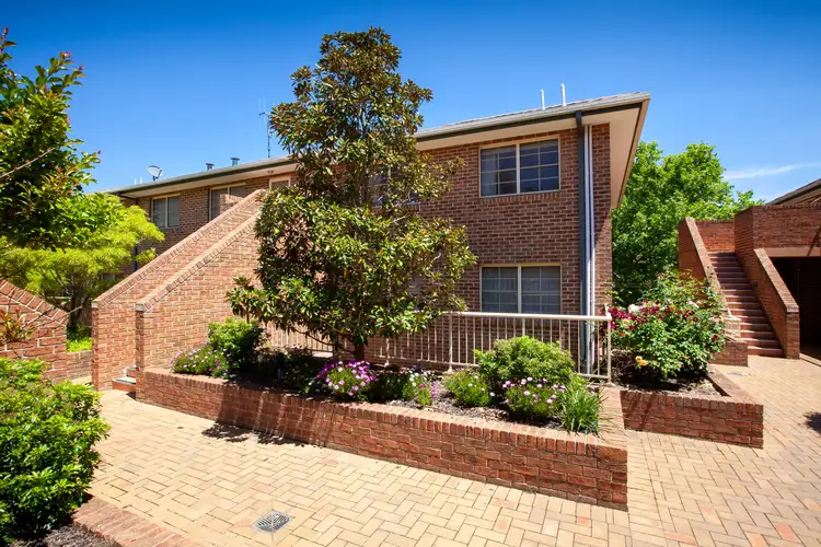 8/1 Waddell Place