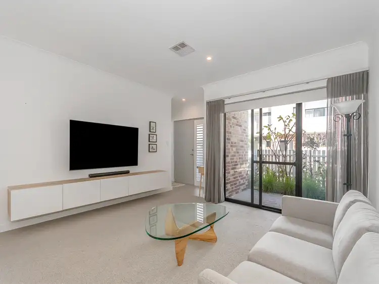 Sixth view of Homely house listing, 5 Catseye Walk, Treeby WA 6164