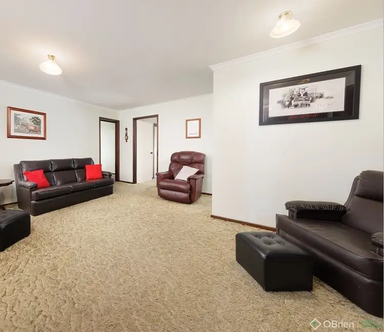 Second view of Homely house listing, 32 Emerald Avenue, Wodonga VIC 3690
