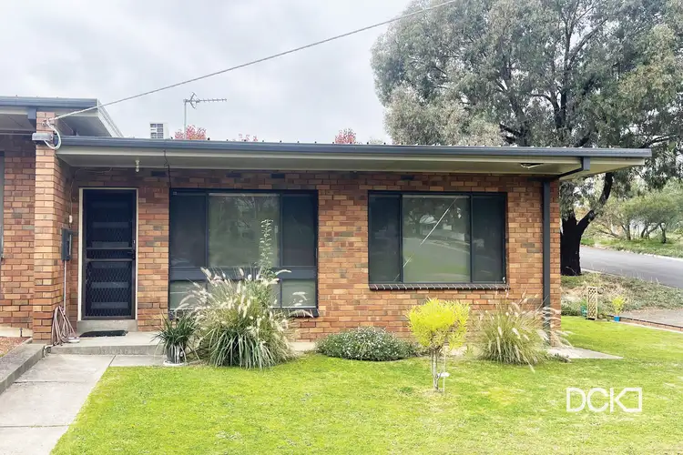 Main view of Homely unit listing, 1/92 Old Violet Street, Bendigo VIC 3550