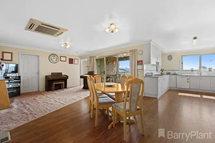 Fifth view of Homely house listing, 4 Picadilly Court, Drouin VIC 3818