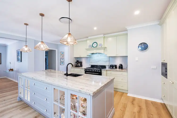37 Kirkwood Place, Reedy Creek QLD 4227