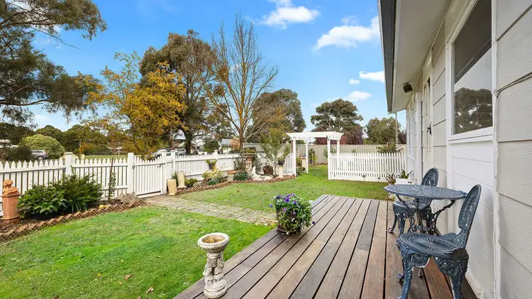 27 Jopling Street, Ballan VIC 3342