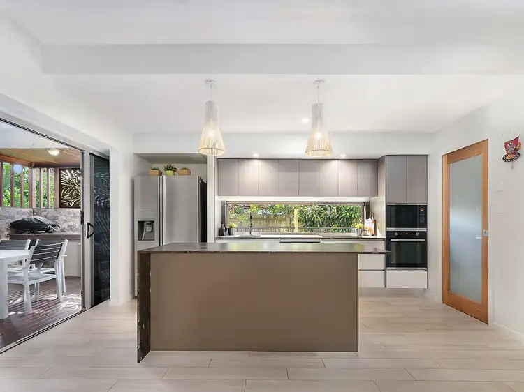 2/64 Oogar Street, Alexandra Headland QLD 4572