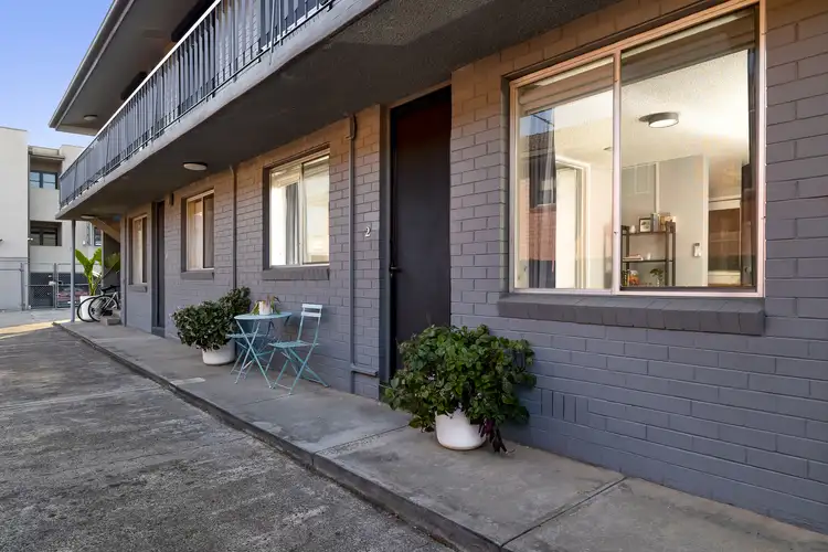 2/31 Martin Street, Thornbury VIC 3071