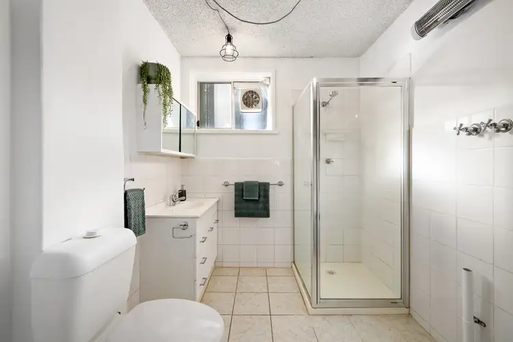 Third view of Homely apartment listing, 2/31 Martin Street, Thornbury VIC 3071