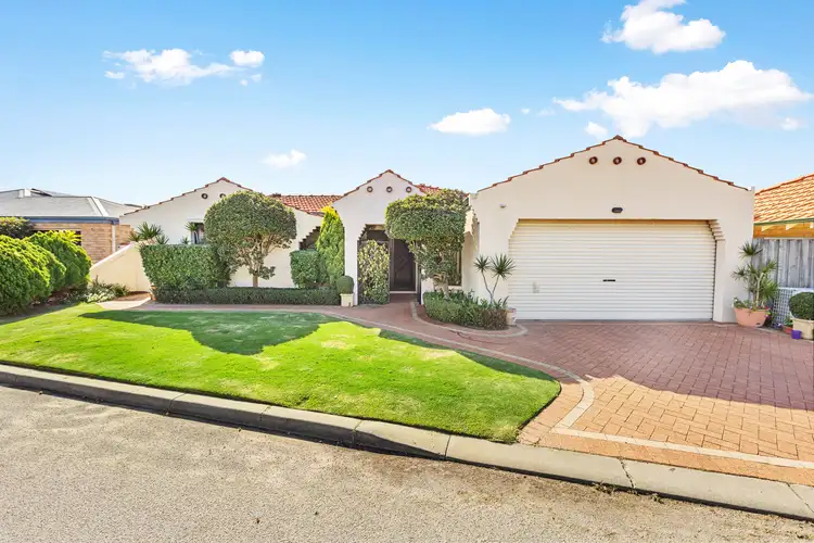 Second view of Homely house listing, 6 Loncar Rise, Gwelup WA 6018