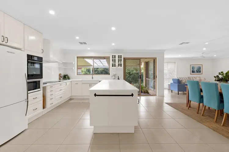 18 Admiralty Avenue, Tea Gardens NSW 2324