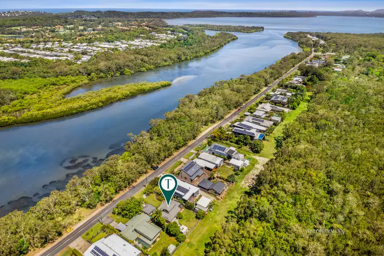 73 Lake Weyba Drive, Noosaville QLD 4566