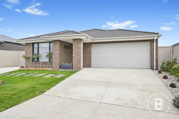 37 Silver Leaf Way, Winter Valley VIC 3358