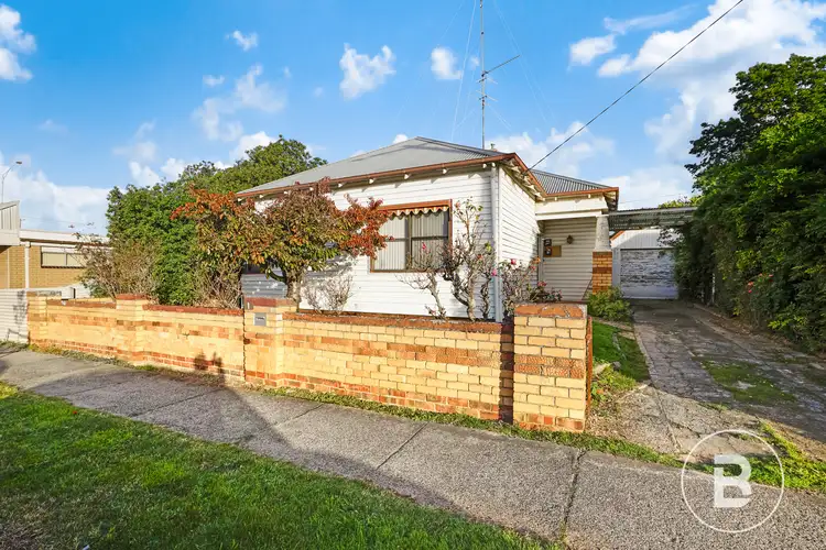 1 Birdwood Avenue, Sebastopol VIC 3356