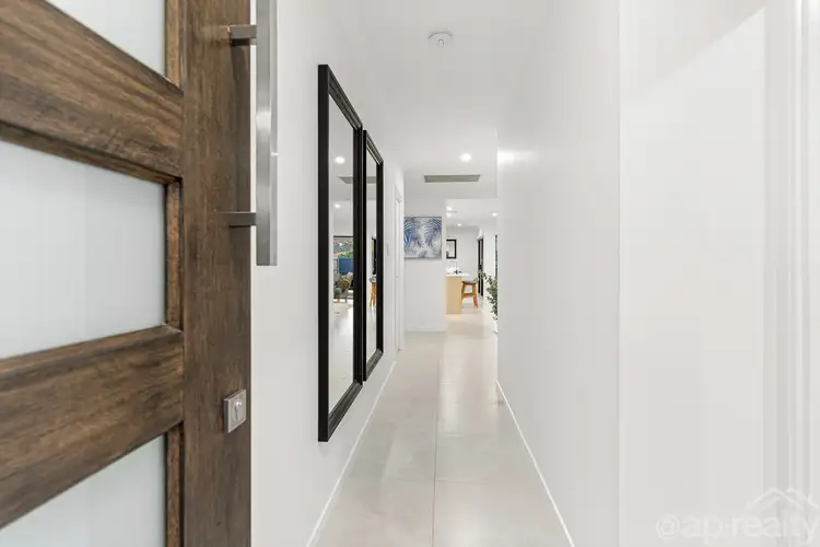 Second view of Homely house listing, 122 Botanical Circuit, Pallara QLD 4110