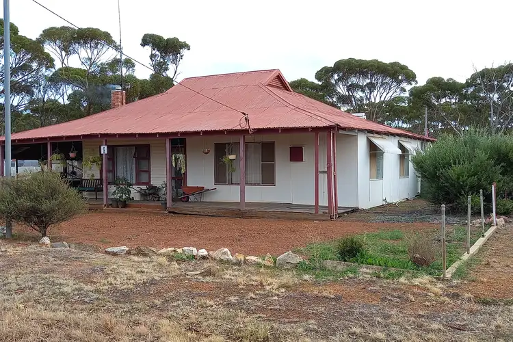 Second view of Homely house listing, 10 Lamond Street, Kununoppin WA 6489