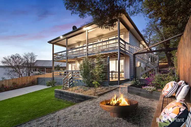 16 Deschamps Avenue, Lilydale VIC 3140