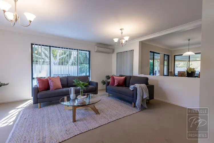 2 Gumnut Close, Lota QLD 4179