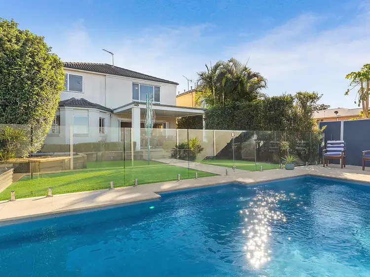 11 Waratah Parade, Narraweena NSW 2099