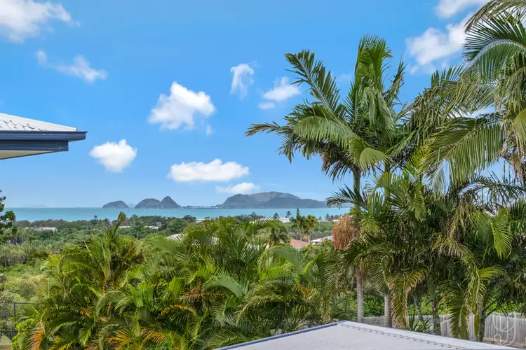 4 Miami Crescent, Pacific Heights QLD 4703