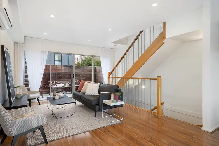 8/6-10 Rosamond Road, Footscray VIC 3011
