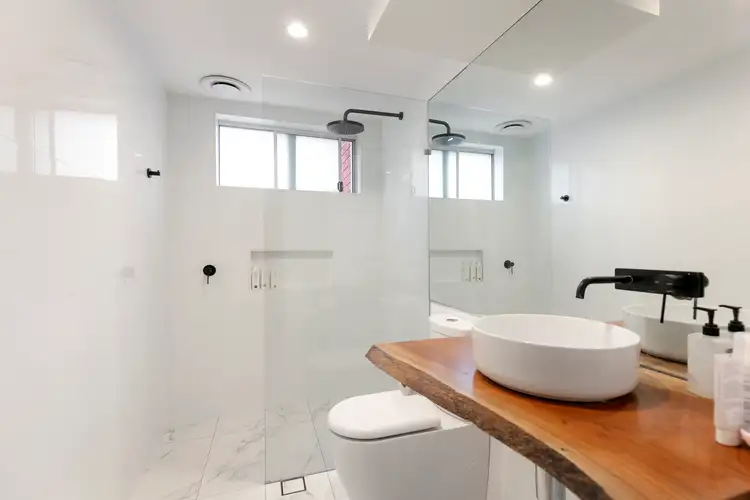 Fifth view of Homely unit listing, 2/117-119 Crown Road, Queenscliff NSW 2096