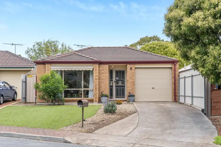 11 Chamberlain Drive, Christie Downs SA 5164
