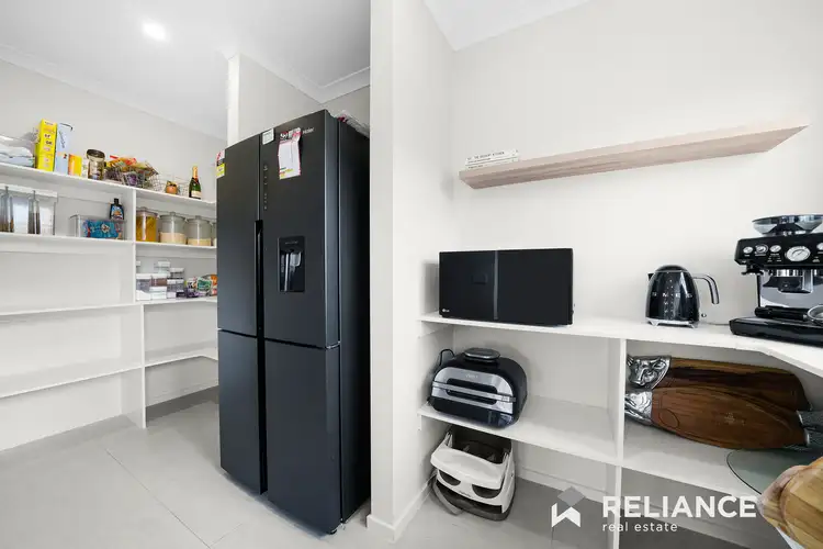 Sixth view of Homely house listing, 30 Cinnamara Circuit, Tarneit VIC 3029