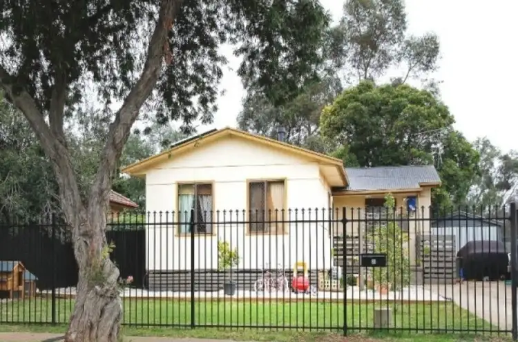 28 Barton Road, Elizabeth Downs SA 5113