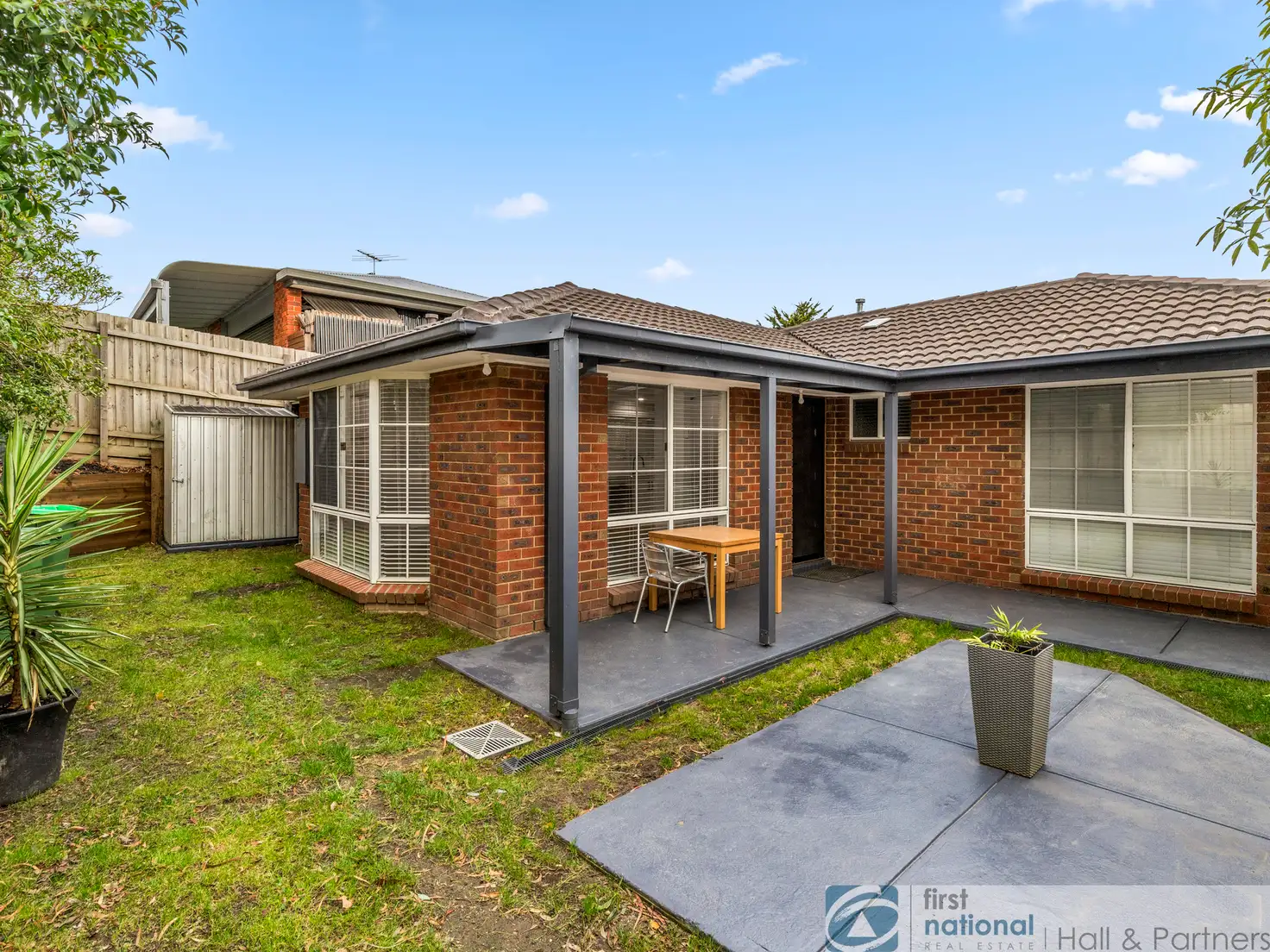 Main view of Homely unit listing, 1/5 Balmoral Way, Pakenham VIC 3810