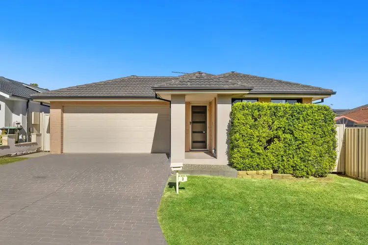 3 Reginald Place, Prestons NSW 2170